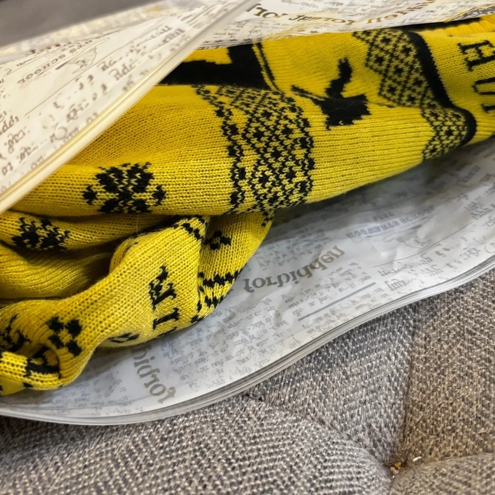 Harry Potter Hufflepuff Christmas Sweater from BoxLunch, Adult Size Small
